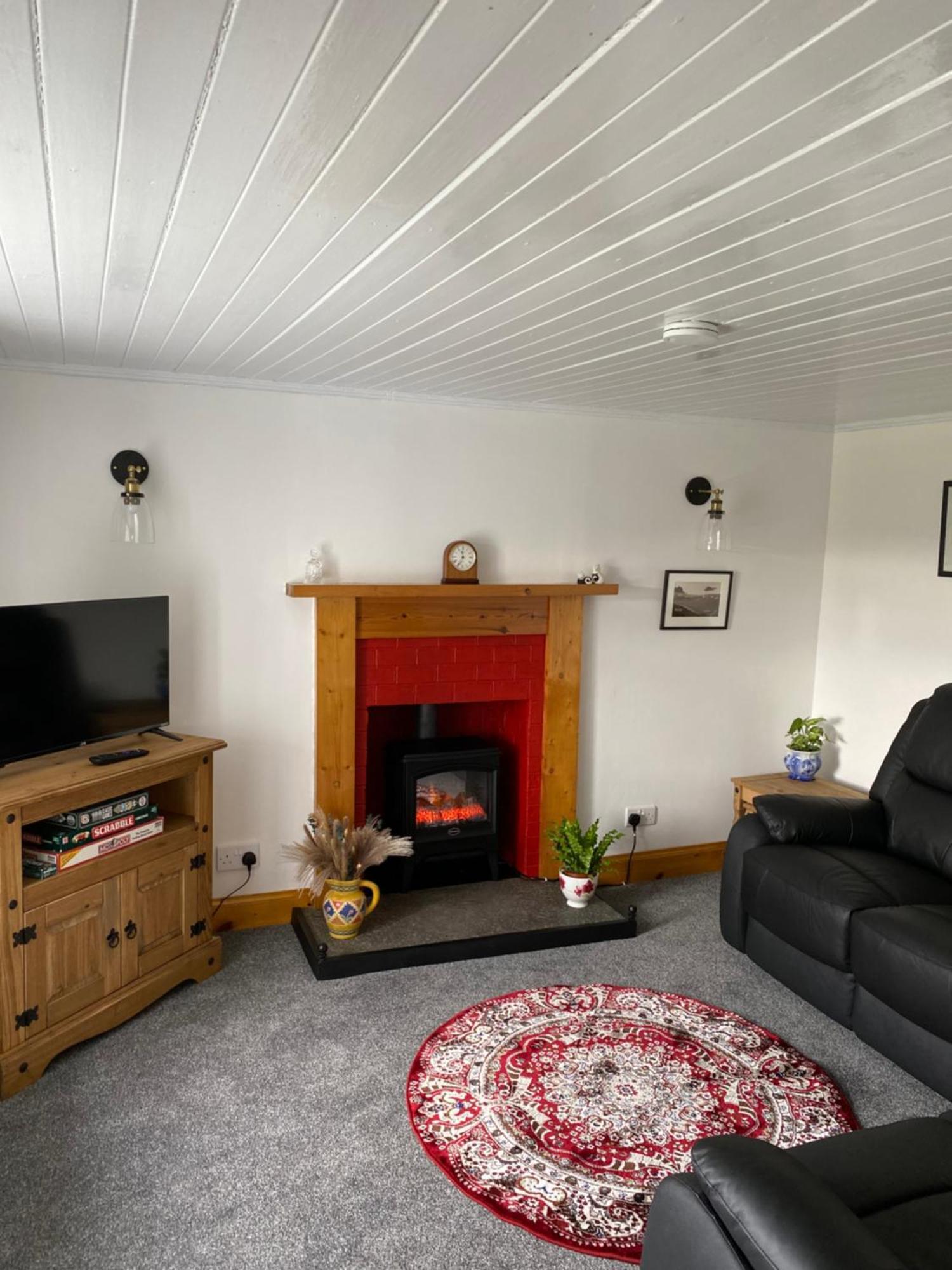 Cnoc Ruaraidh Cottage Kilmuir  Eksteriør billede